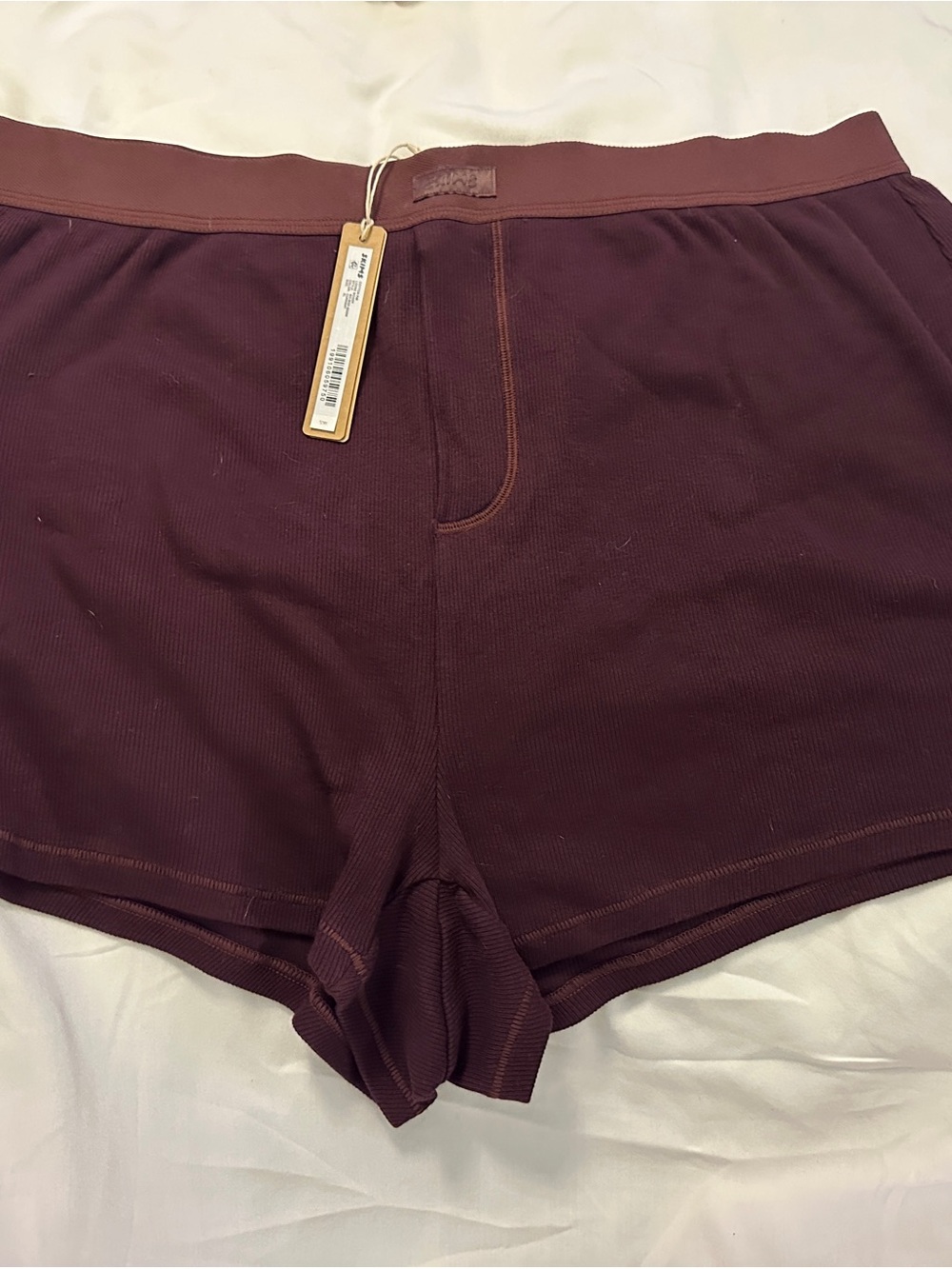 SKIMS Ribbed Lounge Shorts - Burgundy